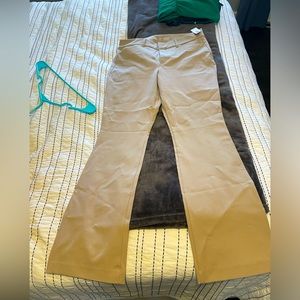 Women’s khaki pants sz 10